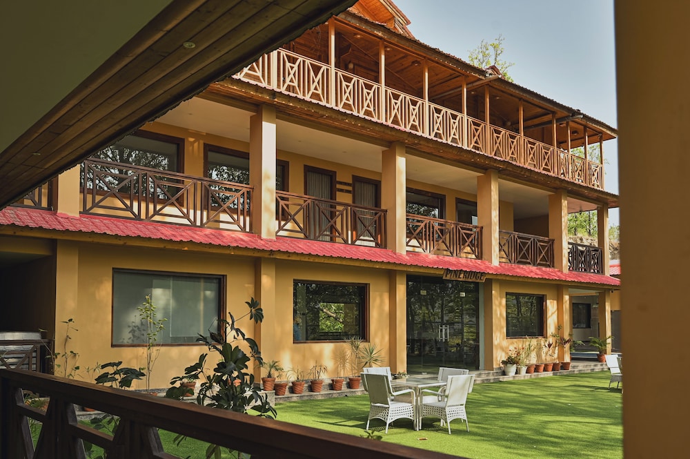 Aavaas Hill Resort