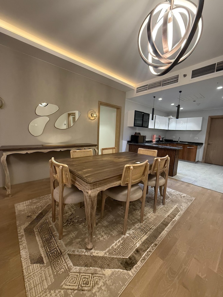 Alsawah Wide 3BR APT in aeon towers