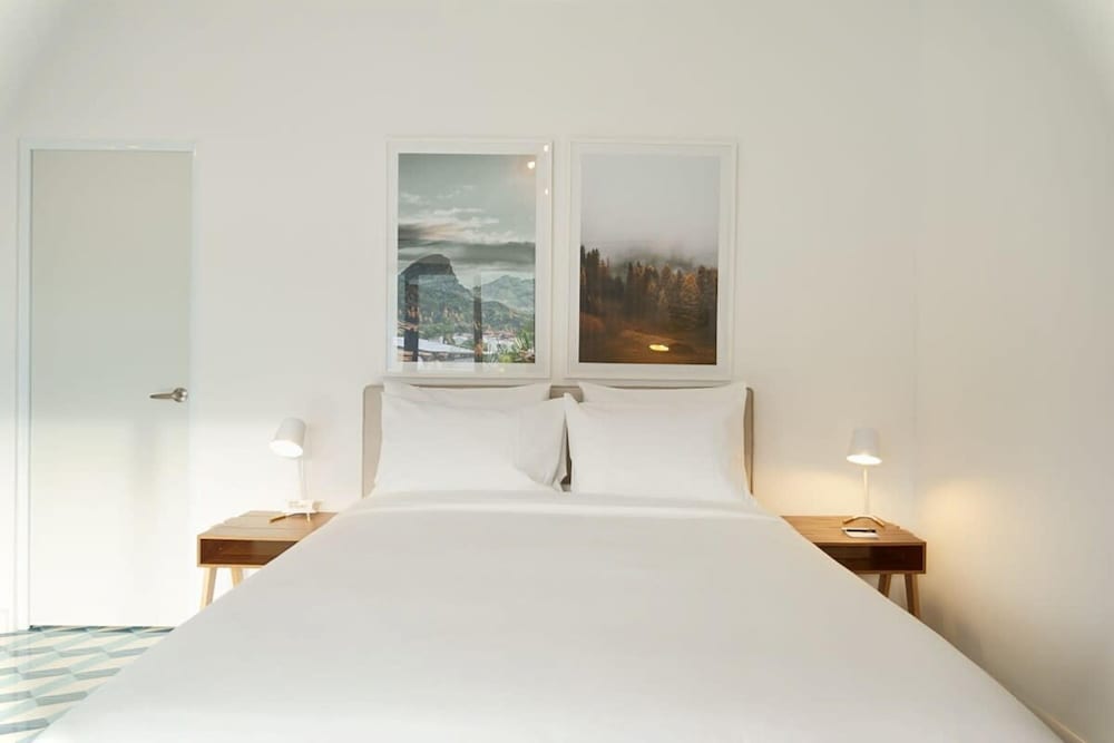 w Fancy Loft in Santa Ana