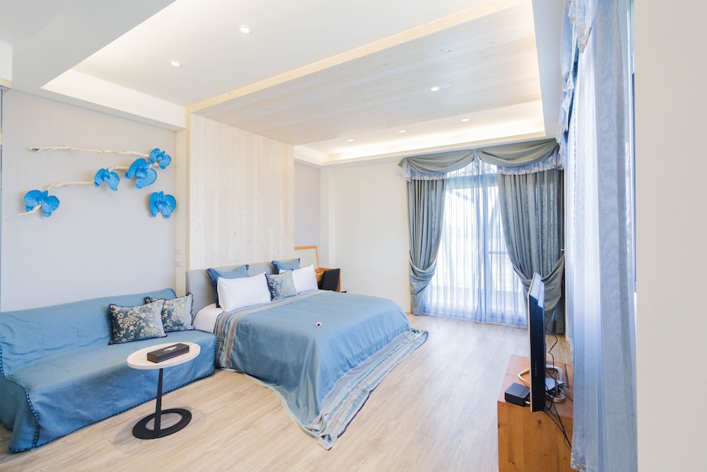 Green Light Villa view 5