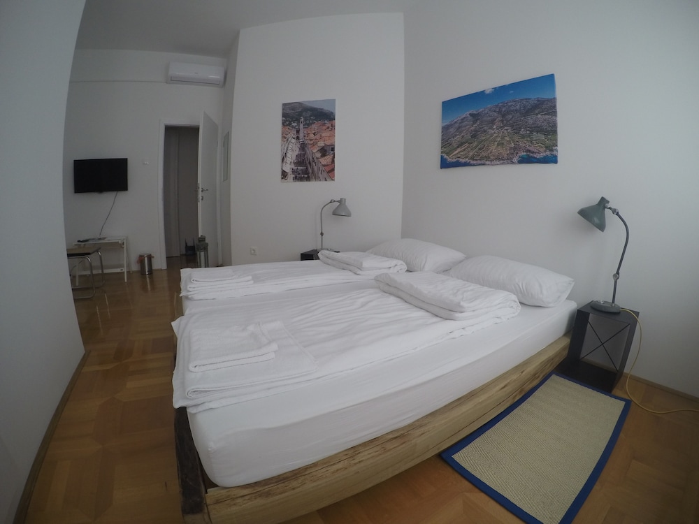 Lobagola B&B