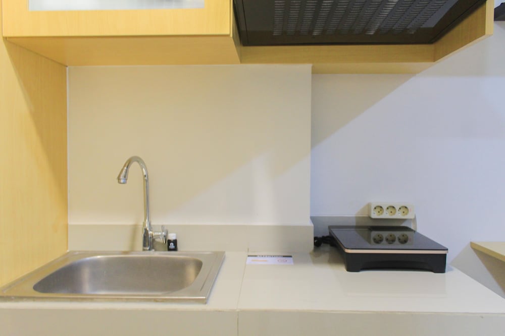 Comfortable Studio For 1 Pax At Parkland Avenue Apartment Bsd view 2