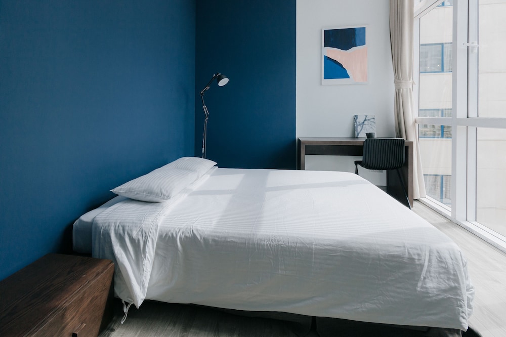 Blue Arch Suites - The Notre Dame Saigon