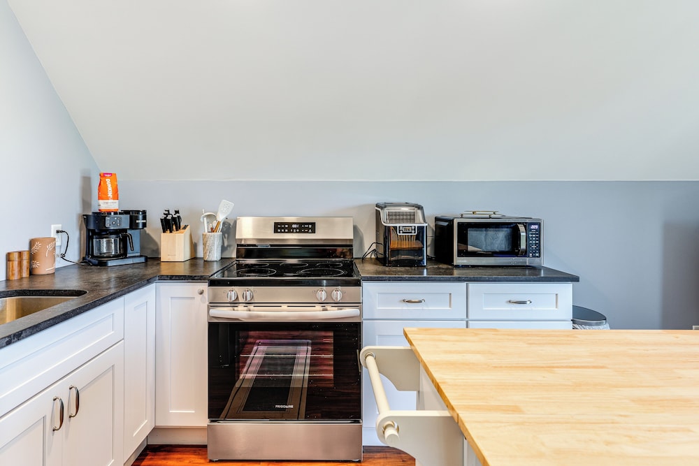 Broadkill Beach Gem w/ Beach Access, Dogs Welcome
