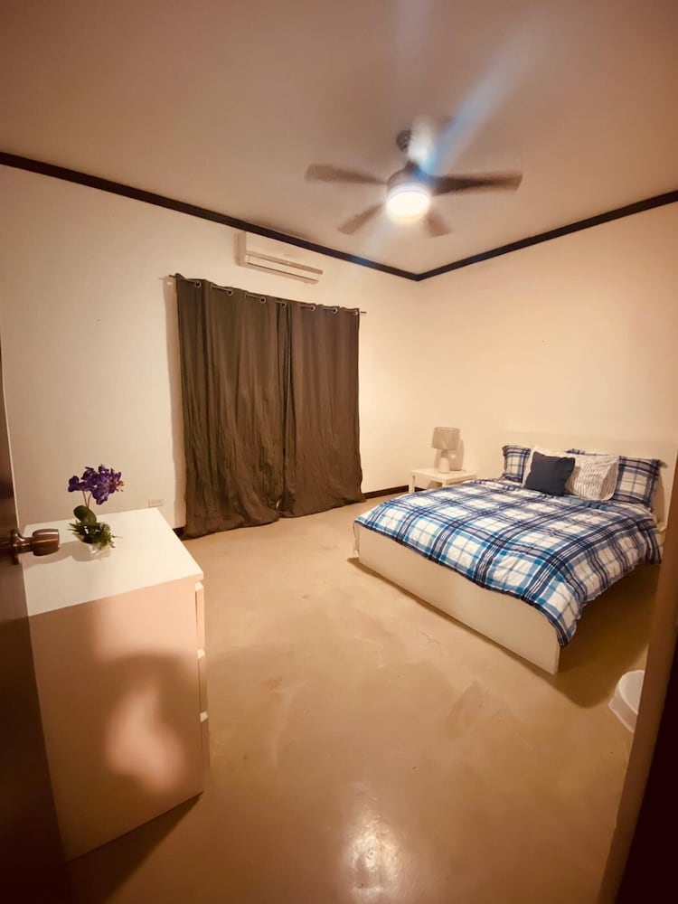 3 Bedroom Home in San Juan Hato Rey view 5