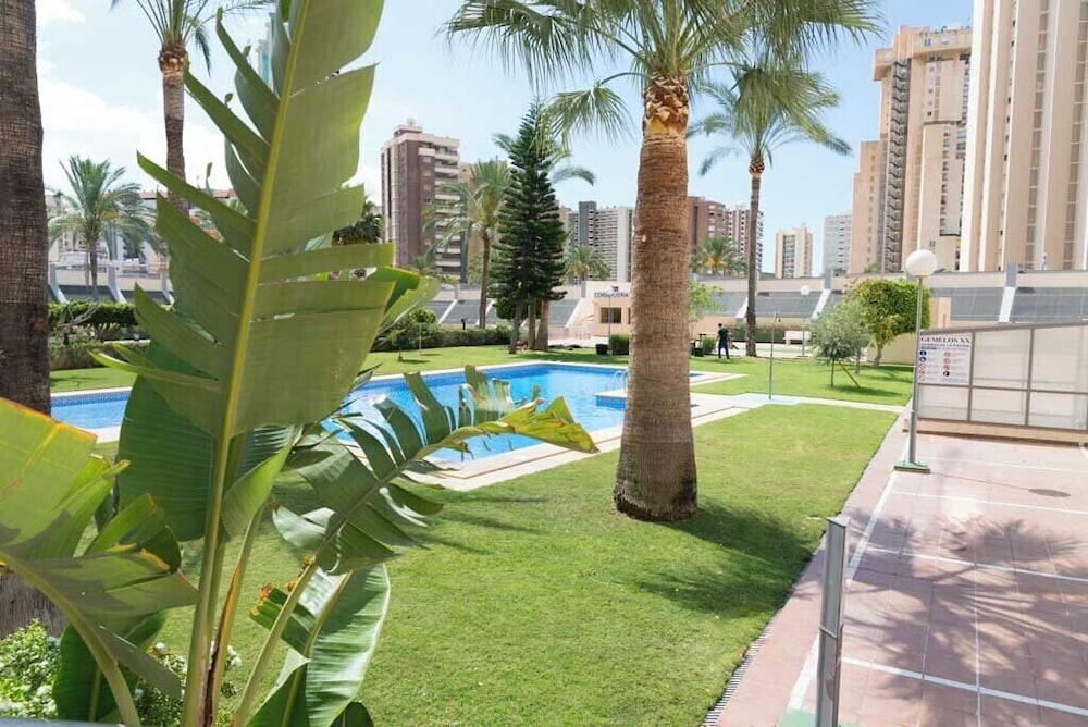 APARTAMENTOS GEMELOS 20 - BENINTER