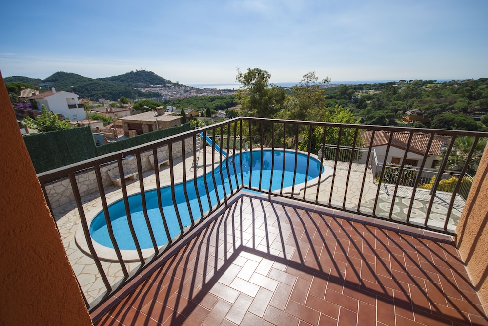 Villa Carvajal