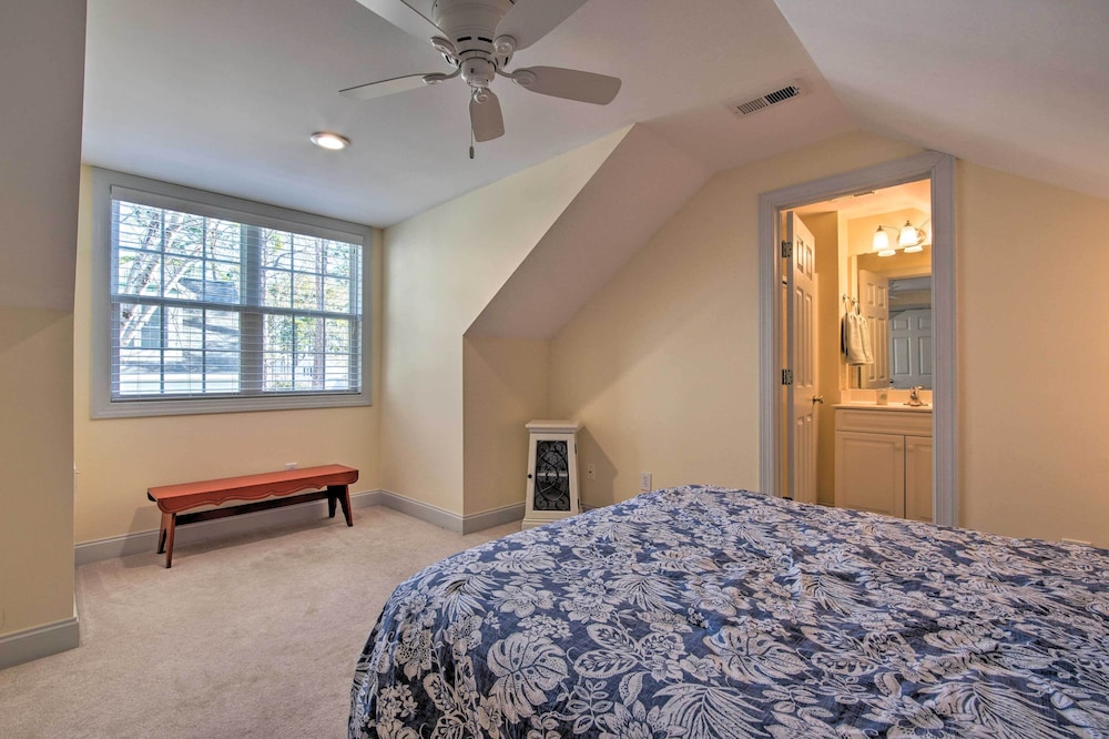 Homey Southport Retreat ~ 8 Mi to Downtown! view 5