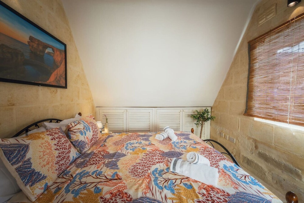Traditional 500 Year old Gozitan Townhouse