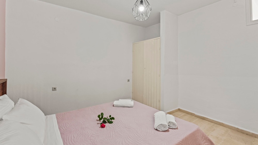 Seaside Gem Near Heraklion Villa Maro III Getaway