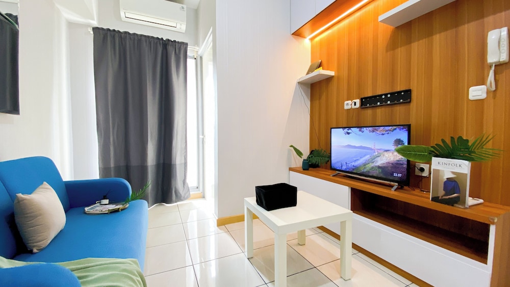 Scenic 2Br Apartment At M-Town Residence
