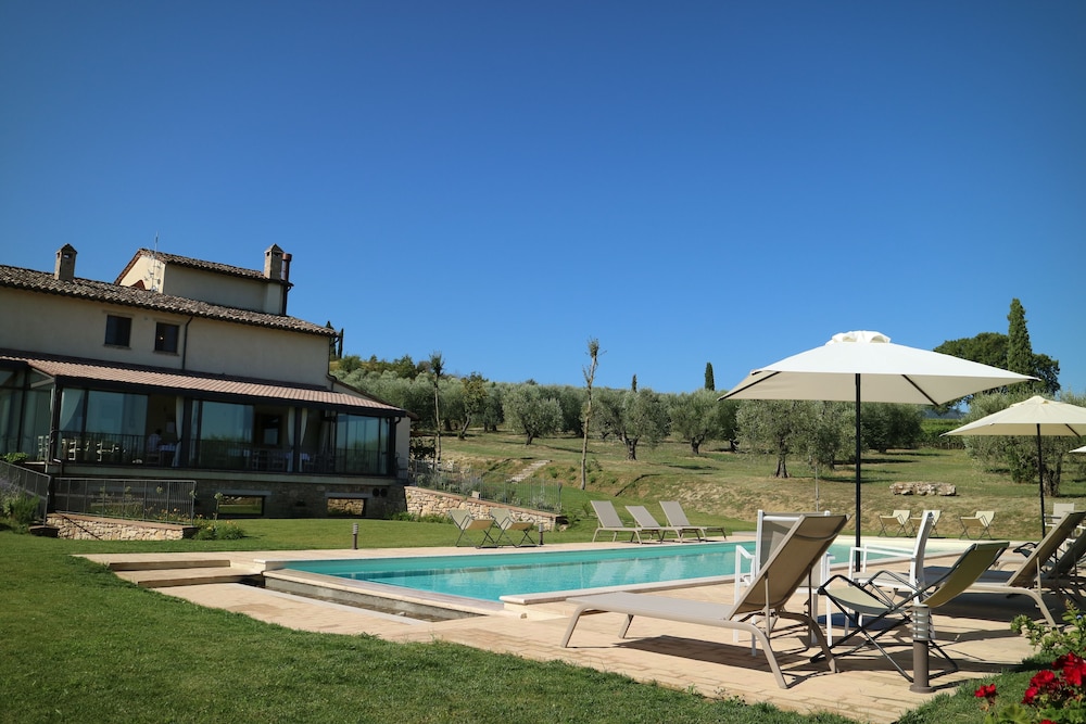 Le Buche Wine Resort & Spa