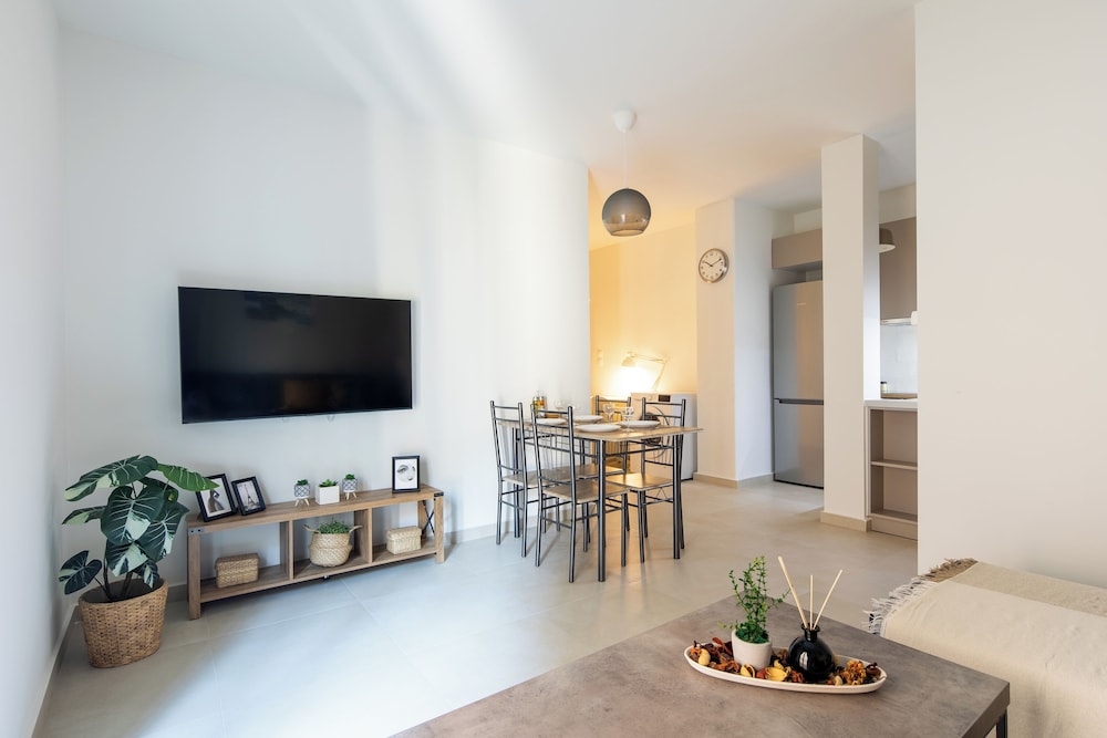 Theai 1-Bedroom Apartment in Athens