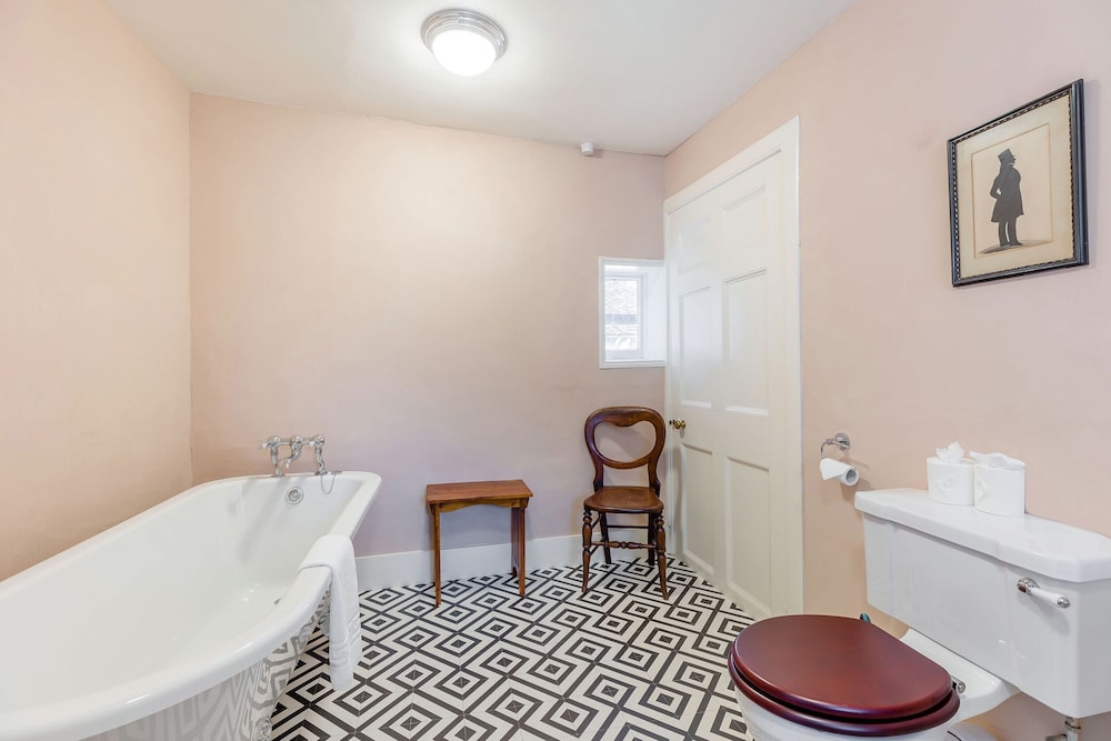 The Generals Quarters