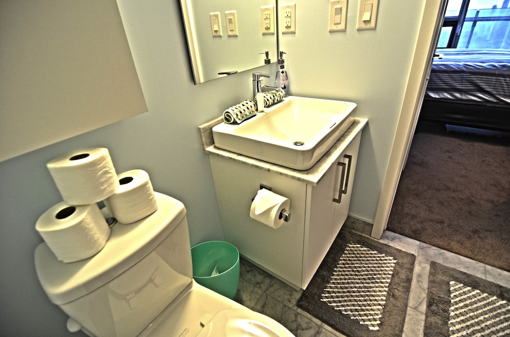 Toronto Escape - Onyx Suite
