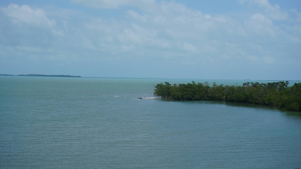 See Belize Seabreeze Sea View Studio With Balcony, Pool & Overwater Deck, 2nd FL