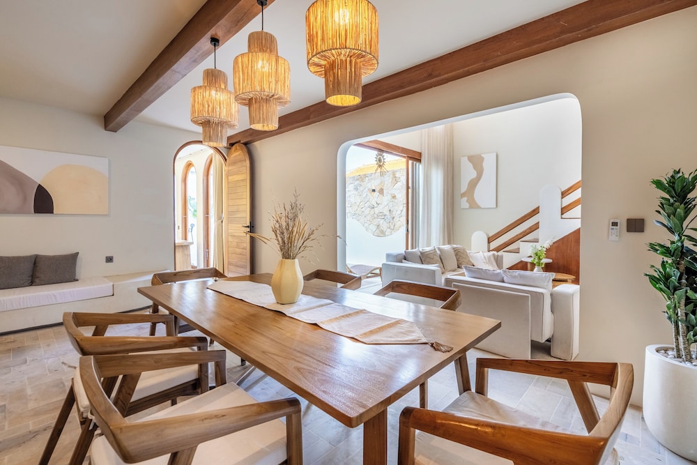 3BR Luxe Pool Villa Anaya