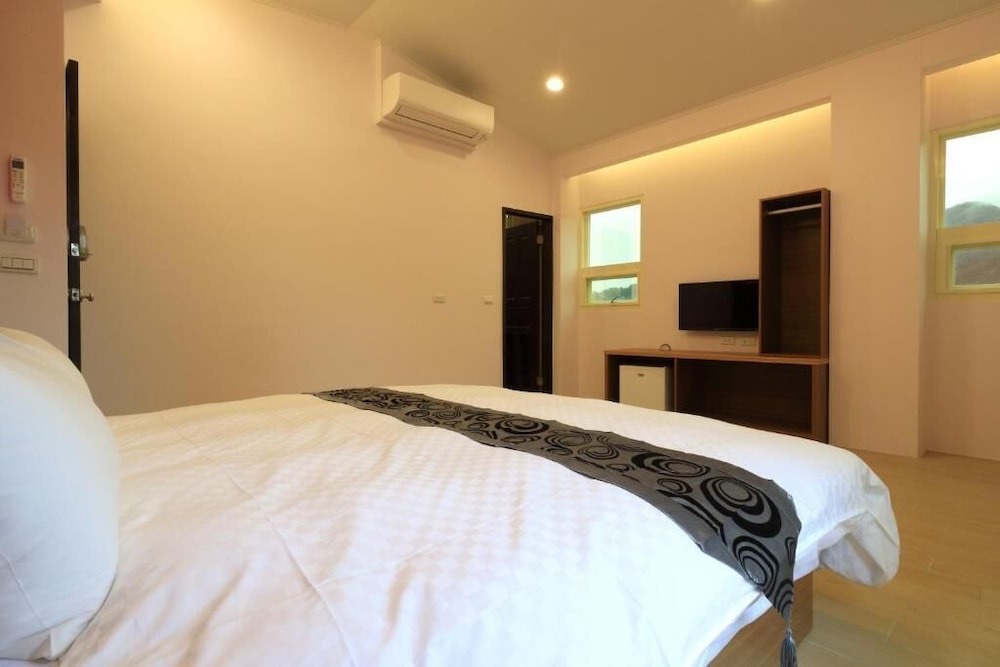 Shuang Lian Pi B&B view 3