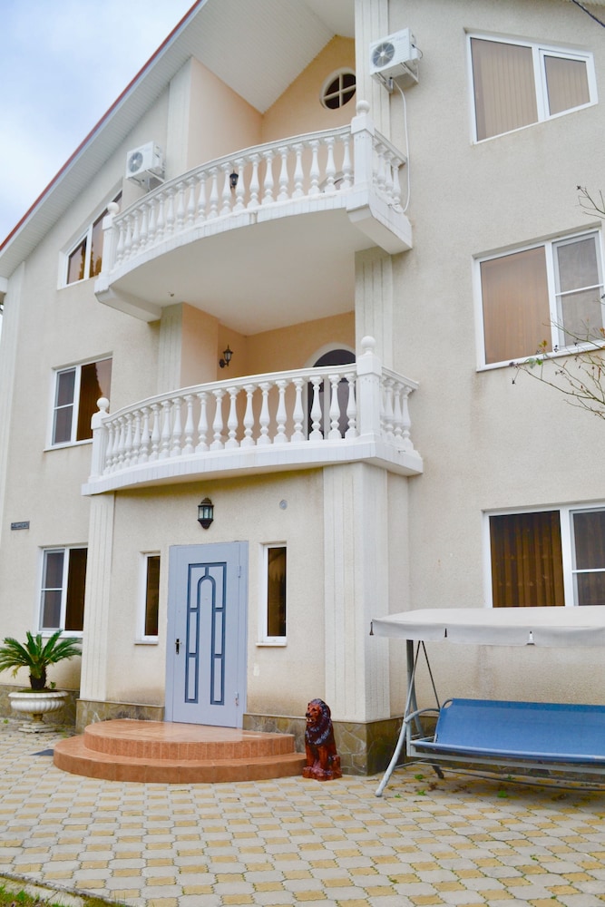 Guest House Usadba
