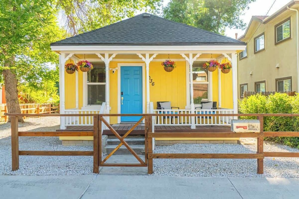 Charming Family 2BR Midtown Reno - Pets Welcome