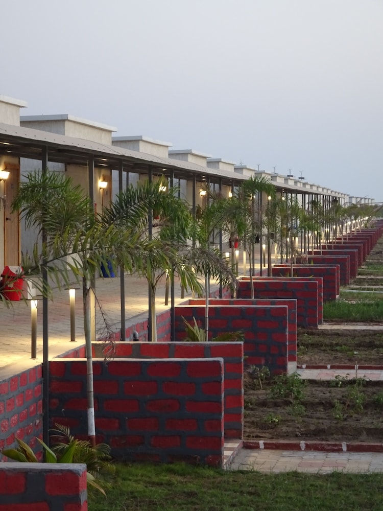SIMBOR BEACH RESORT