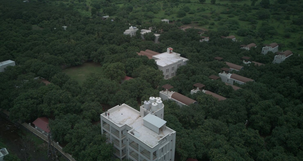 Le Casa Lion Resort - A Premium Resort In Sasan Gir