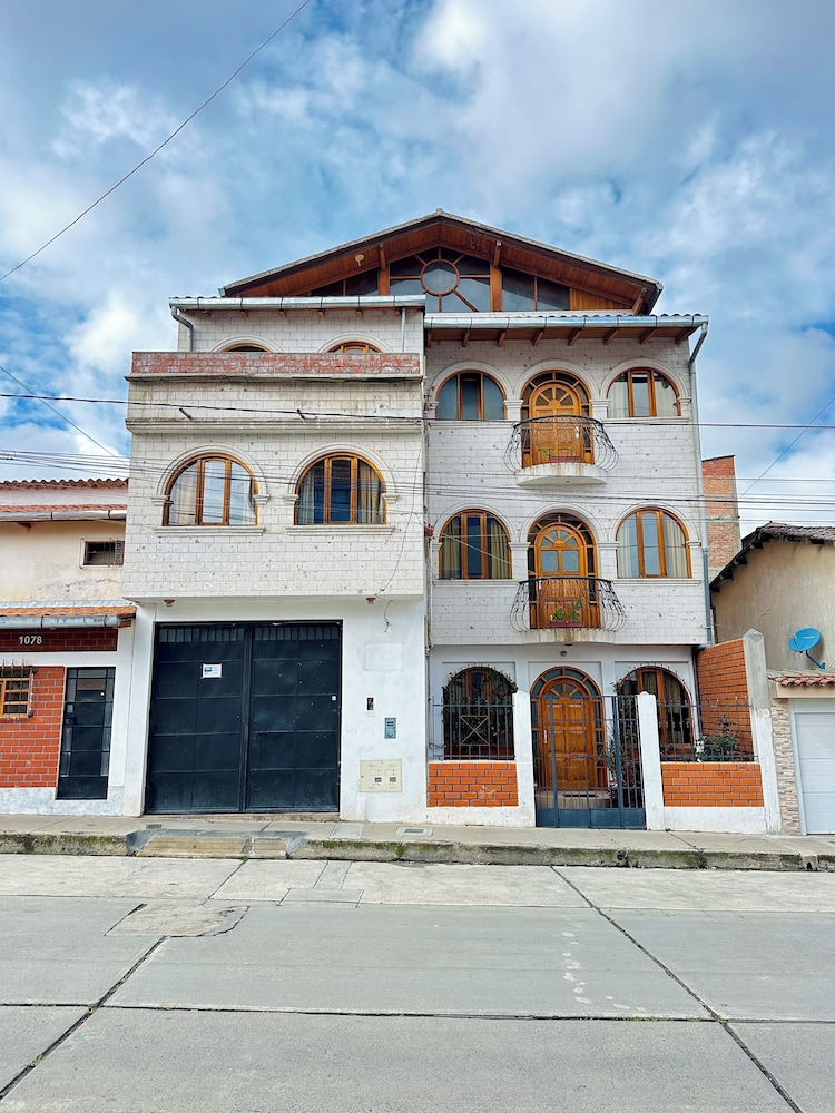 Rajutuna Inn