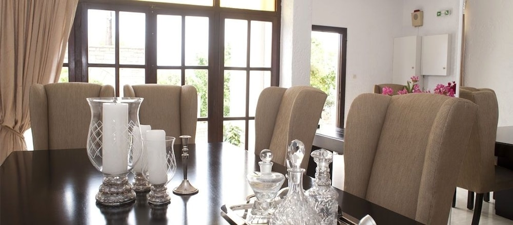 Hotel Cattleya