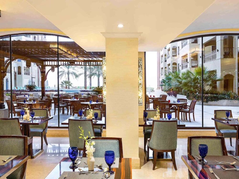 Pullman Resort Al Marjan Island