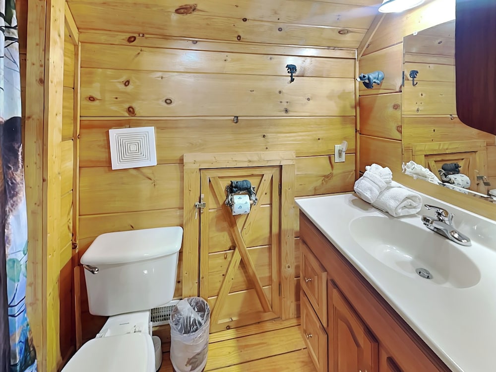 Scooter Bears Den by Jackson Mountain Rentals