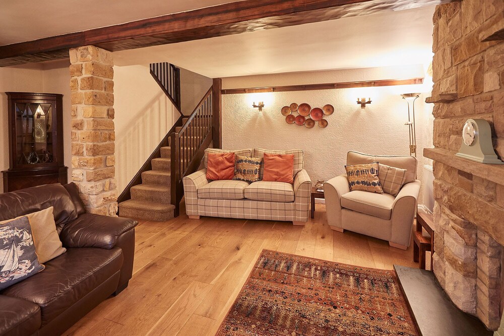 Host Stay Paradise Cottage view 4