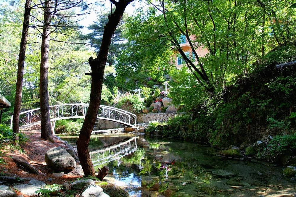 Pocheon Saebyeokjong Pension view 3