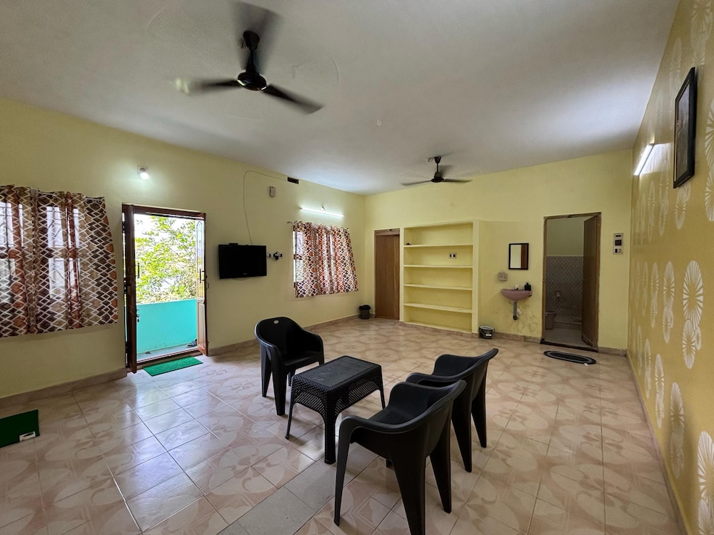 V2V Home stay