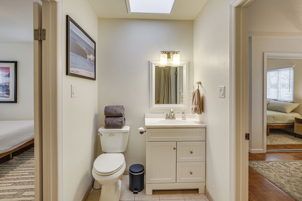 2 Mi to Ocean: Pet-friendly Imperial Beach Retreat