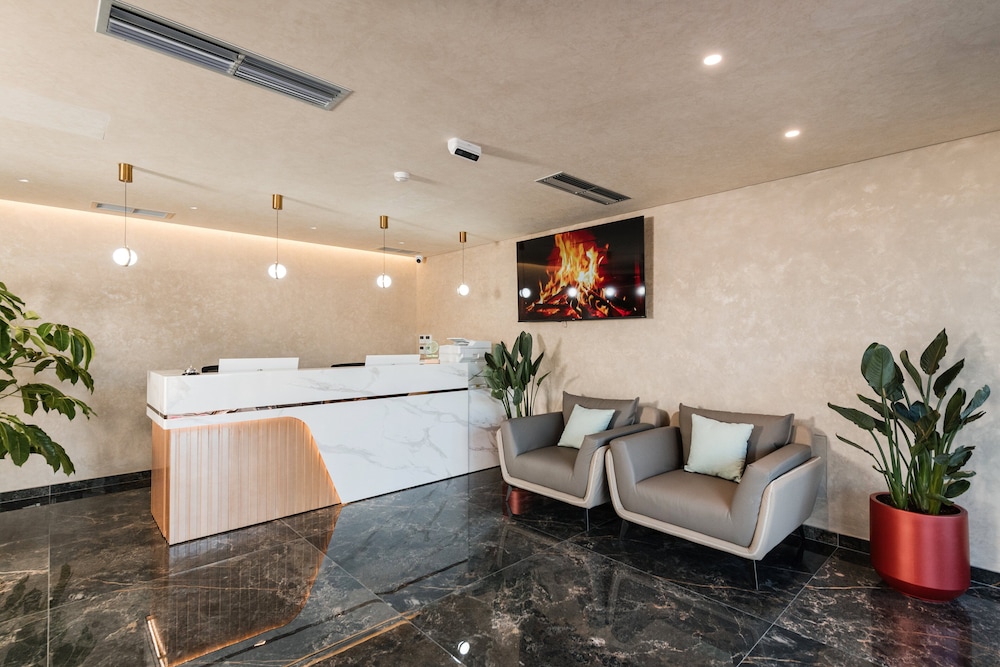 Troci Hotel 9