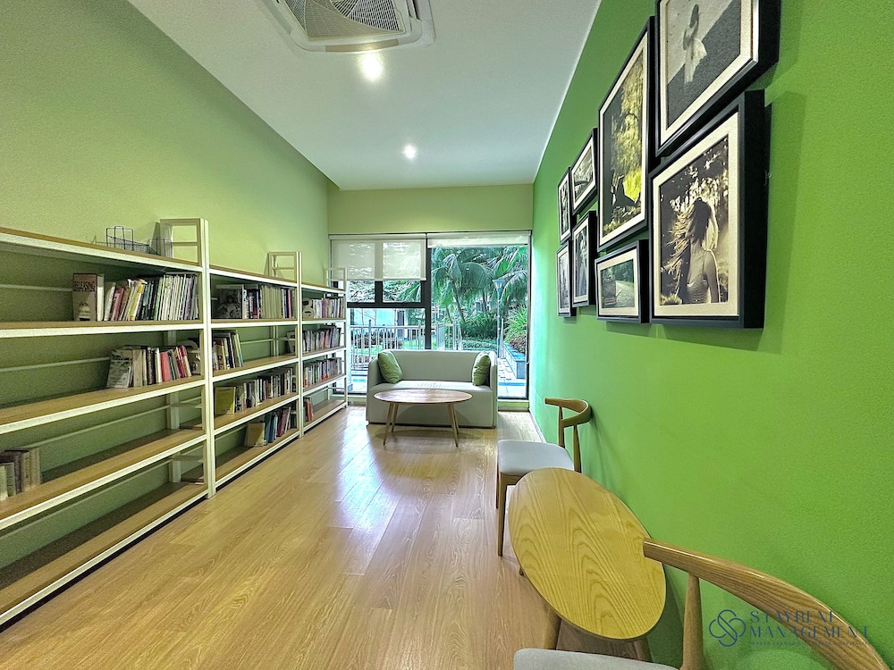 Country Garden Danga Bay Sea View Homestay by Stayrene