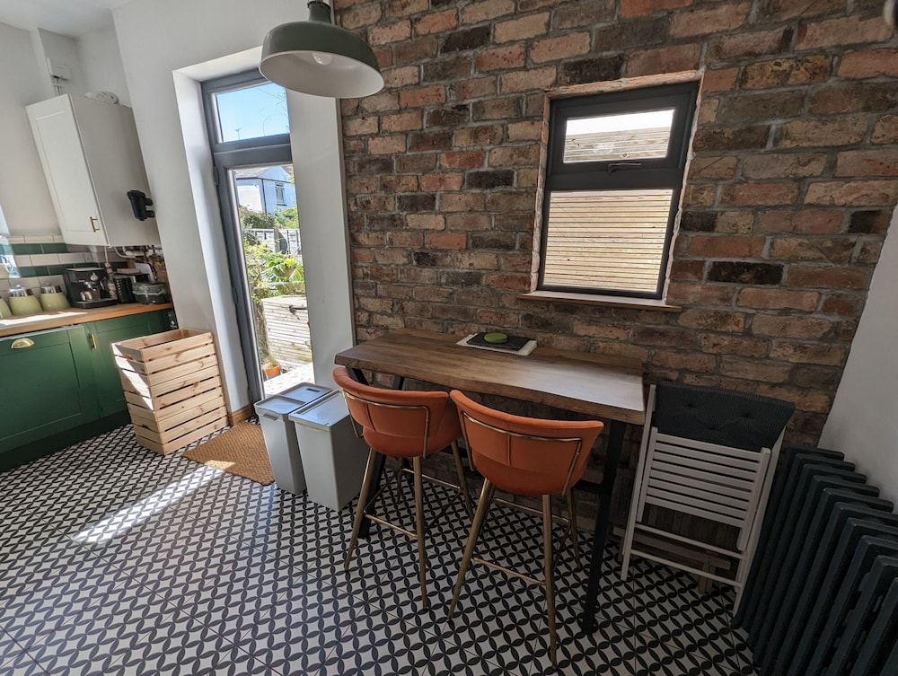 Stylish 2Bd Home Near Millenium Stadium, Cardiff