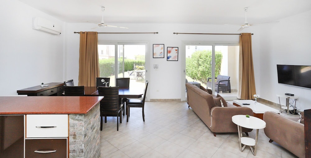 Prime Holidays Amwaj
