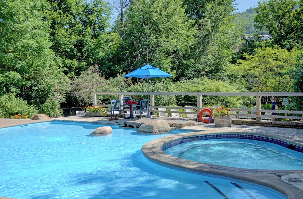 Les Manoirs Unit 10