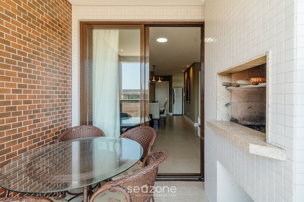 CSD - Apartments Near Bombas Beach