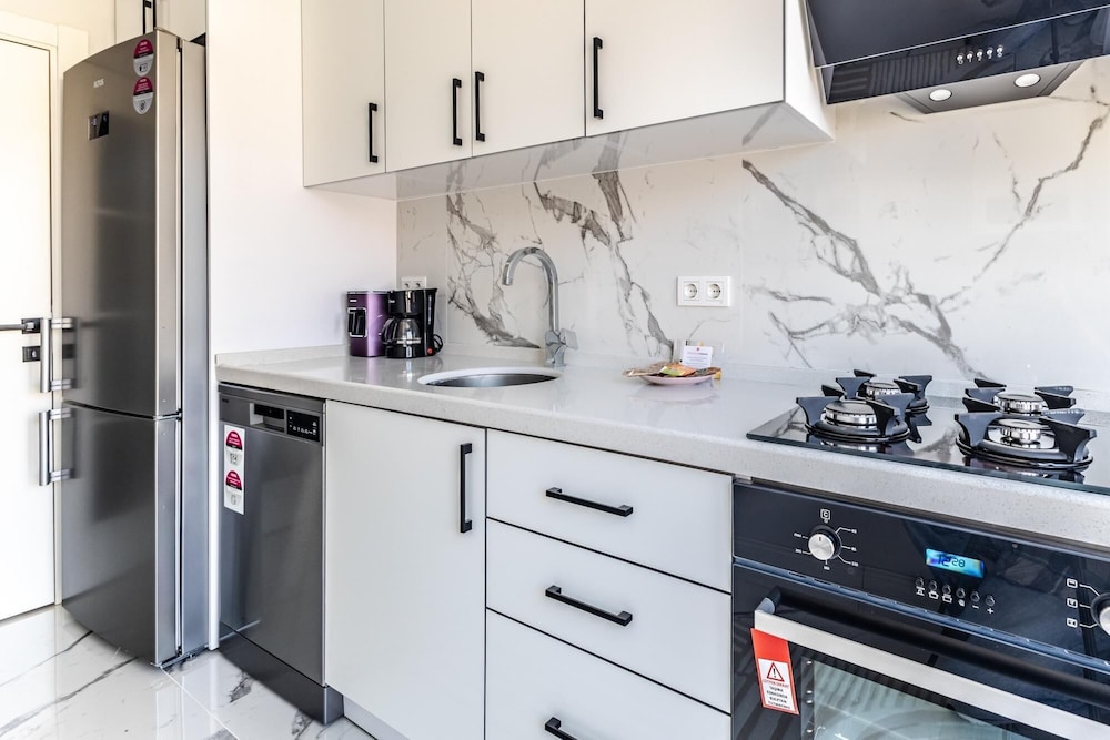 Superb Duplex Flat With Terrace in Umraniye