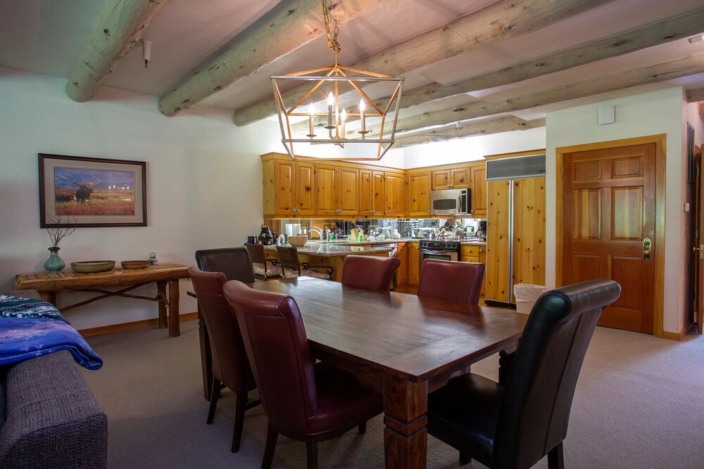 Pine Inn at Trail's End Lodge - Two Bedroom Residence with Spa #7 2 Condo