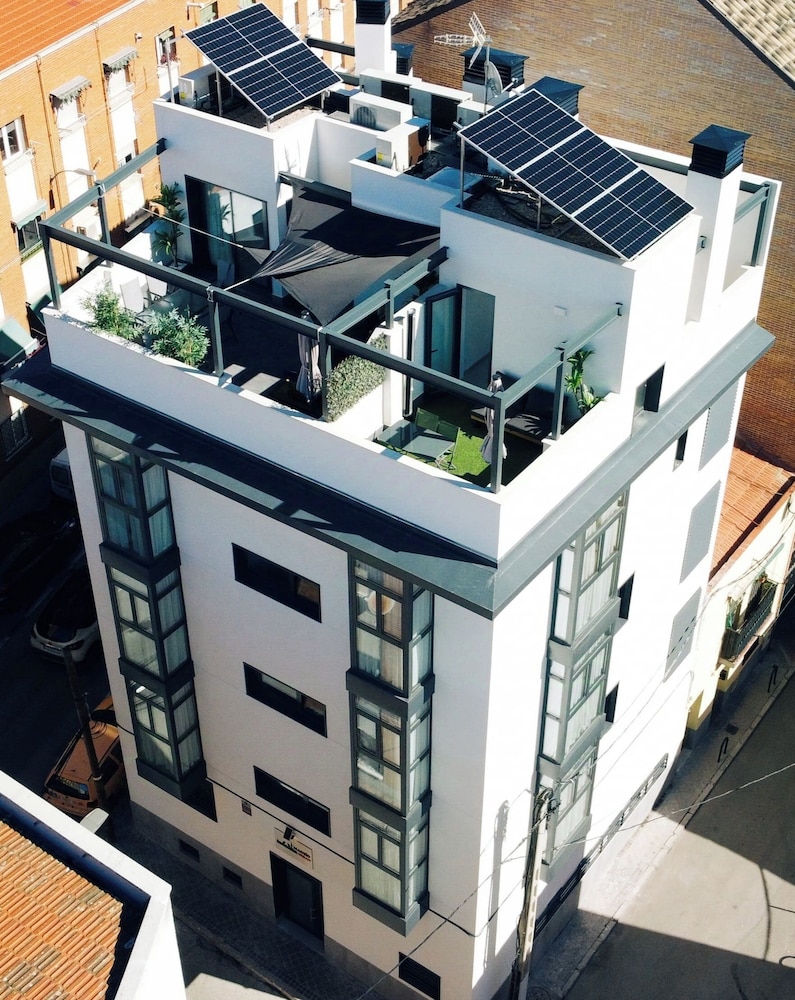 APARTAHOTEL MADRID URBAN SUITES - EDIFICIO EXCLUSIVO - 7 Apartments Boutique Full Equiped