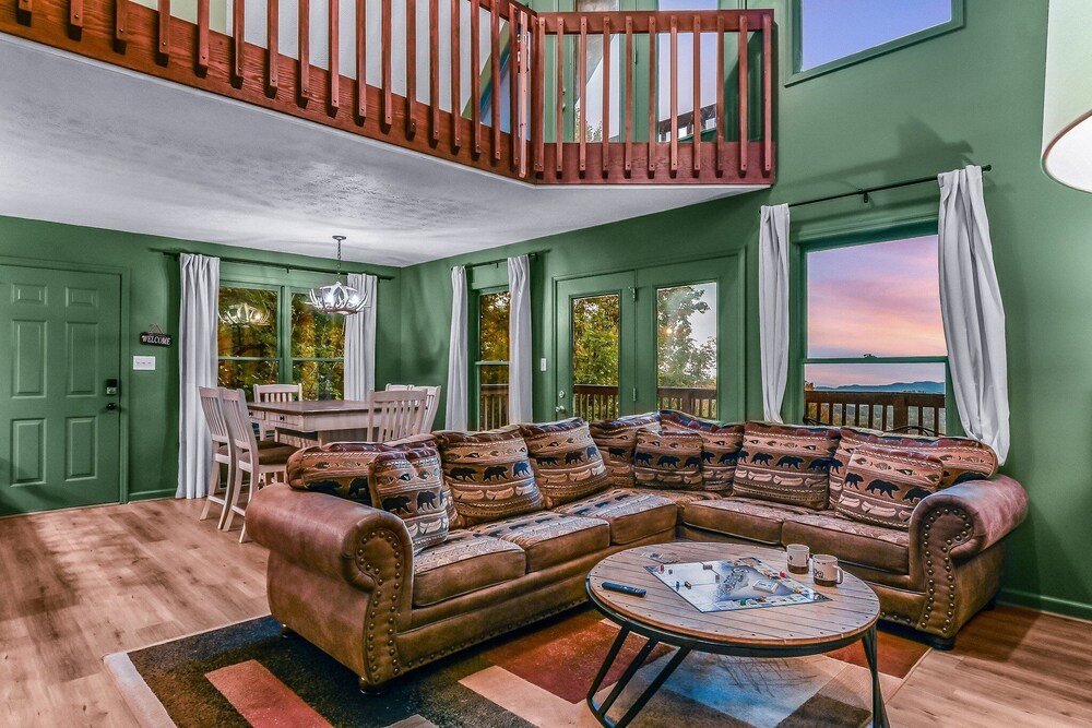 Smoky Mountain Bliss 2 Bedroom Cabin