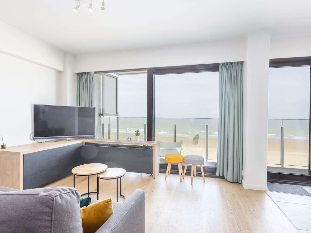 Amazing Apartment With Sea-views