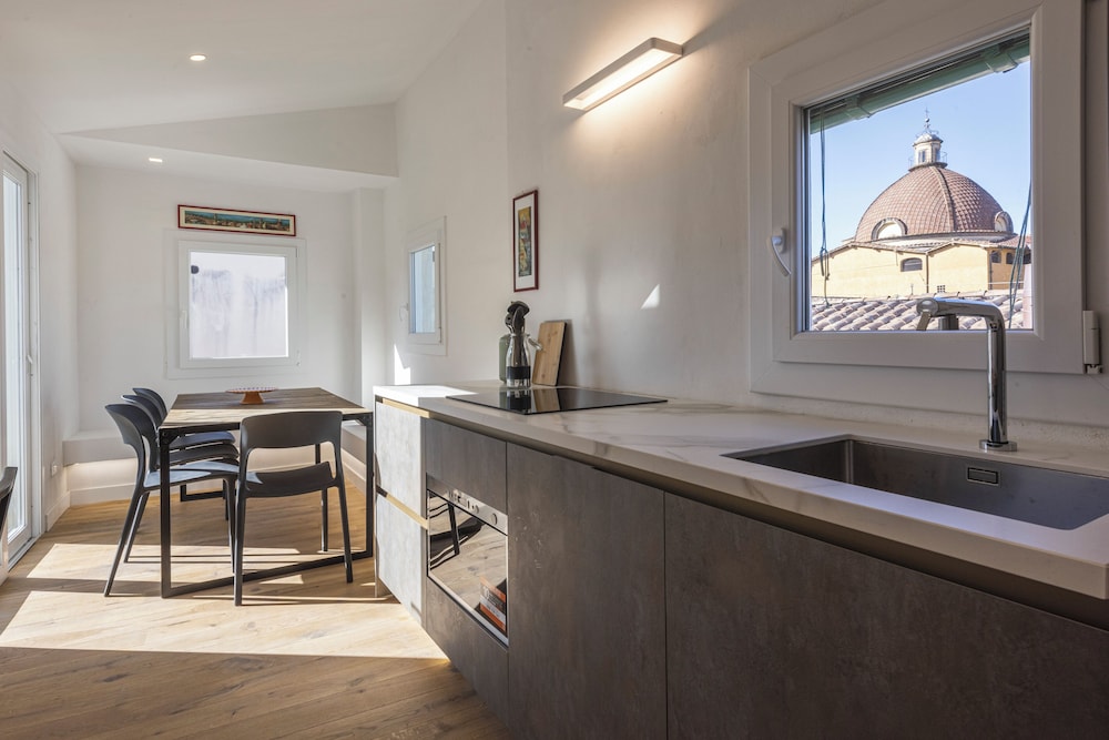 Santa Maria Novella penthouse by MMega