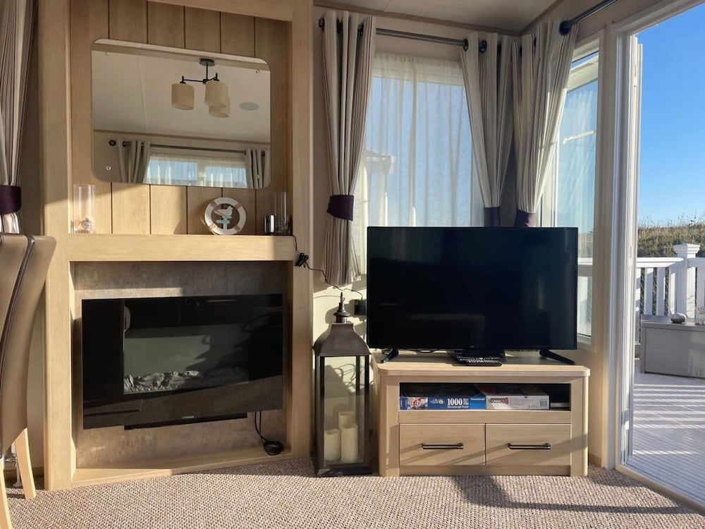 74 Bayside Cove Pevensey Bay Holiday Park