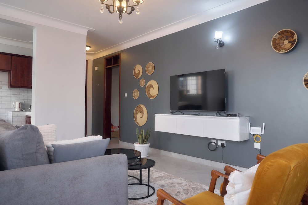 B&S Luxe Living
