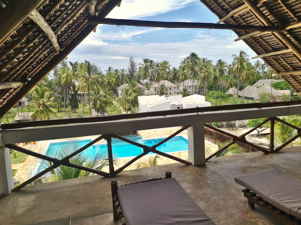 Moonshine Villa
