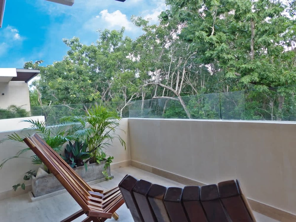 Stunning 2 Bedroom Apartment at Condo With Best Tulum Infinity and Jacuzzi by Waves Management